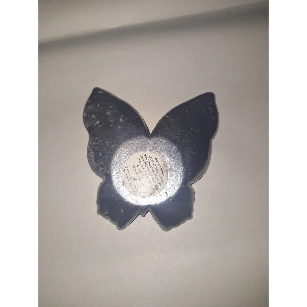 Unknown silver tone